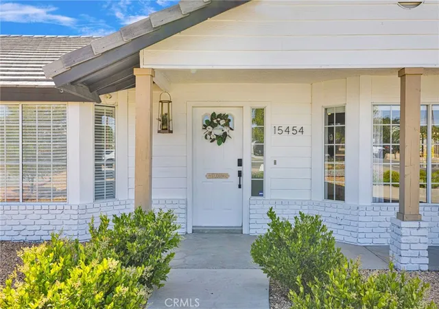 5th image of 15454 Tuscola, Apple Valley, CA 92307 | MLS# HD26084373