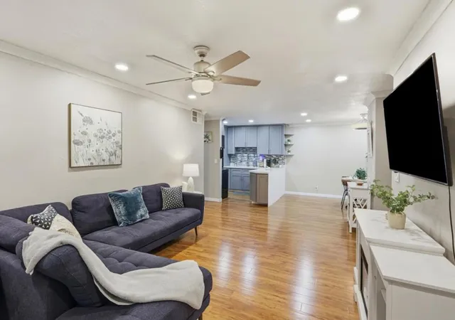 Photo 3 of Condo for sale at 259 N Capitol Ave #180, San Jose, CA 95127 | MLS# ML82043684 | Listing updated on 2026-10-08