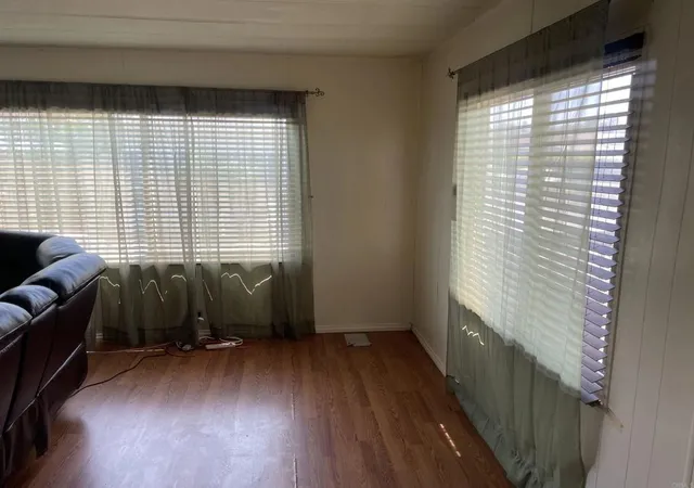 Homes for sale in Vista, CA | 1010 E Bobier Dr E #86, Vista, CA 92084 | MLS# NDP2603754