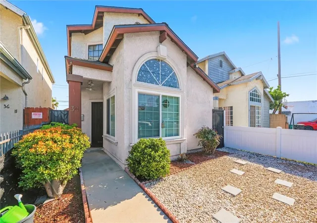1st image of 34 E Louise, Long Beach, CA 90805 | MLS# RS26084515
