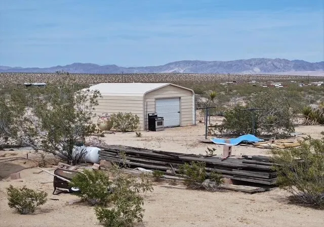 5th image of 429 Cady Rd, Joshua Tree, CA 92252 | MLS# 219146656PS