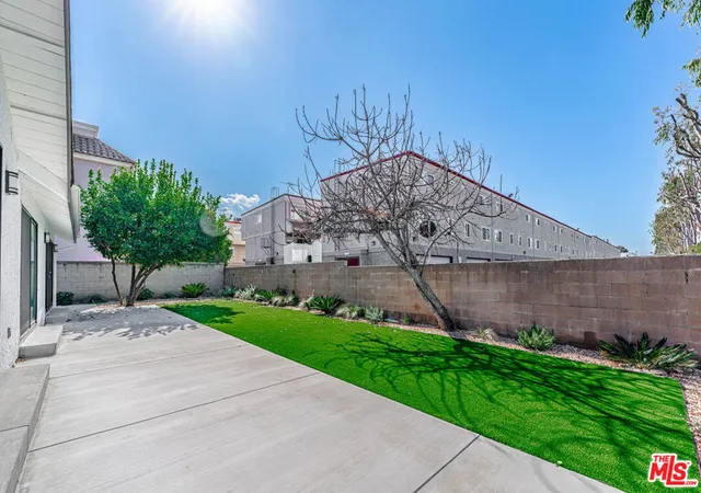 5th image of 5941 Etiwanda Ave, Tarzana, CA 91356 | MLS# 26757677