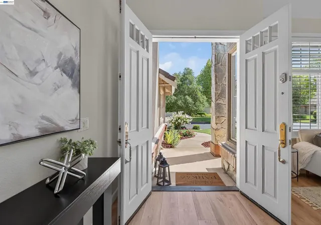 3rd image of 464 Montori Ct, Pleasanton, CA 94566 | MLS# 41131580