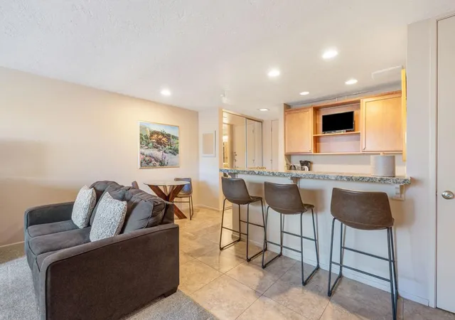 5th image of 73850 Fairway Dr, Palm Desert, CA 92260