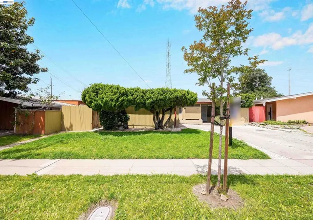 Homes for sale in Hayward, CA | 1673 Southgate St, Hayward, CA 94545 | MLS# 41131590