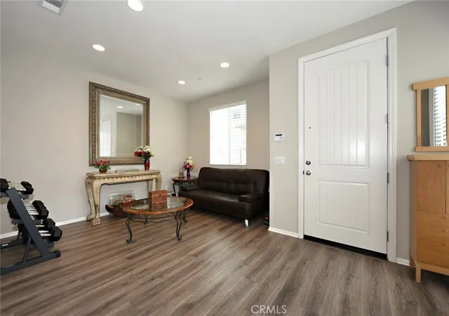 5th image of 443 Stratus Ln, Simi Valley, CA 93065