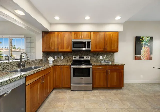 1st image of 618 Vista Lago Cir N, Palm Desert, CA 92211 | MLS# 219146667DA