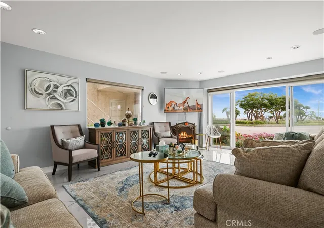 5th image of 805 Ocean #4, Seal Beach, CA 90740 | MLS# OC26084809