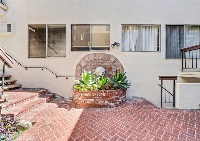 4th image of 1840 Camden, Los Angeles, CA 90025