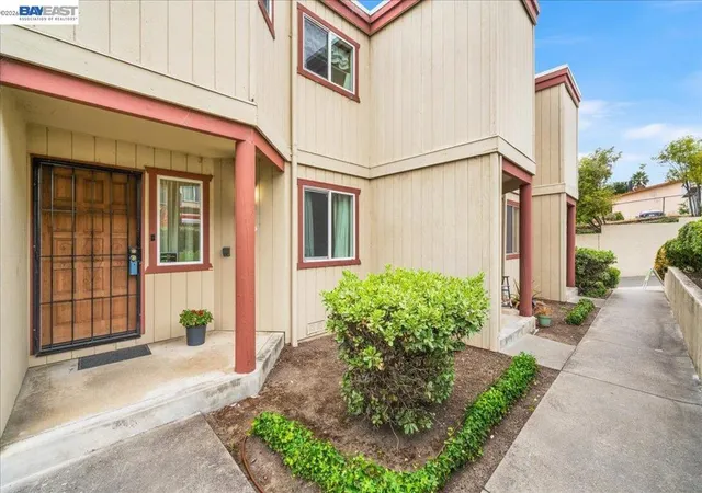 Homes for sale in Hayward, CA | 20980 Birch #C, Hayward, CA 94541 | MLS# 41131604