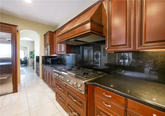 Photo 4 of Single family home for sale at 22470 Amber Eve, Corona, CA 92883 | MLS# OC26081978 | Listing updated on 2026-10-05