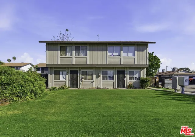 1st image of 330 Roberts Ln, Bakersfield, CA 93308 | MLS# 26669375