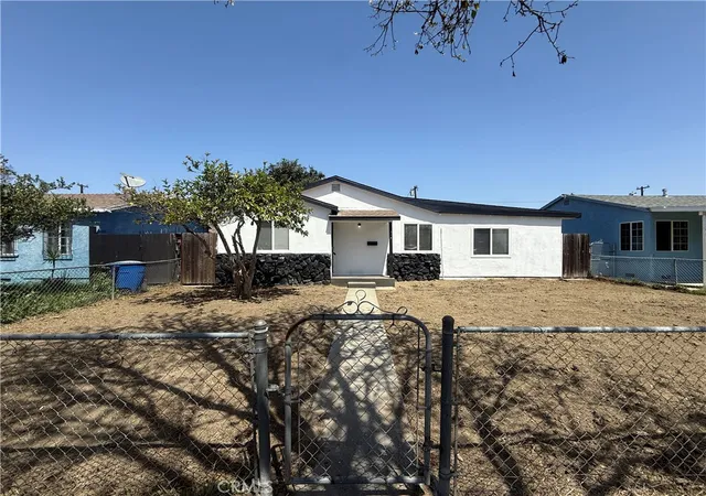 Photo 1 of Sale Pending at 311 E Cummings, Long Beach, CA 90805 | MLS# IV26080782 | Listing updated on 2026-05-21