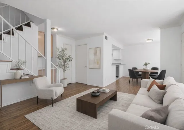 5th image of 4511 Murietta Ave #8, Sherman Oaks, CA 91423 | MLS# SR26080143