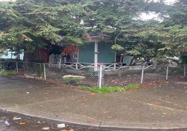Homes for sale in Richmond, CA | 230 Nevin Ave, Richmond, CA 94801 | MLS# 41131619