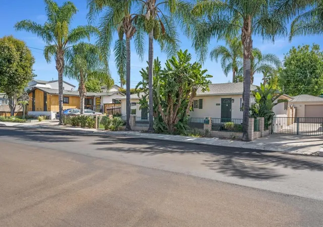 Listing Photo 4 - Condo for sale in building located at 2237 39 Commonwealth Ave, San Diego, CA 92104