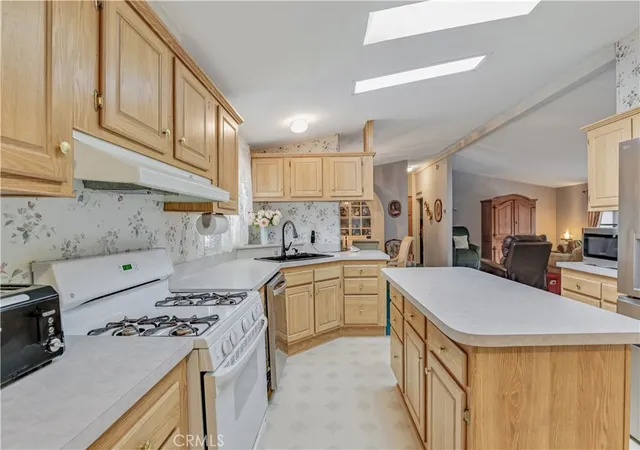 3rd image of 5815 E La Palma Ave #59, Anaheim, CA 92807 | MLS# PW26085061