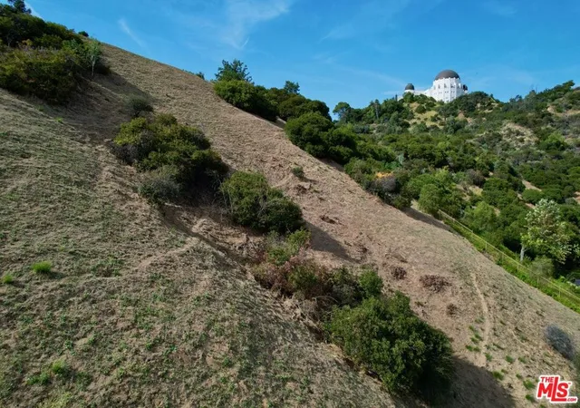 Photo 1 of Land for sale at 2521 Nottingham, Los Angeles, CA 90027 | MLS# 26753009 | Listing updated on 2026-04-28