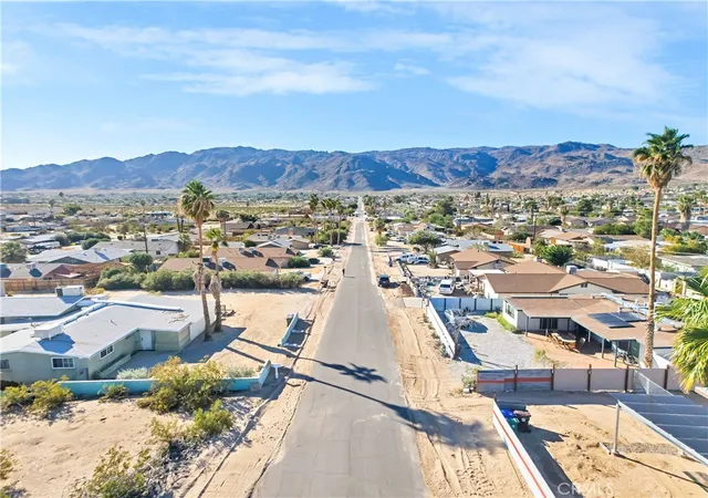 Homes for sale in 29 Palms, CA | 5968 Mariposa Ave, 29 Palms, CA 92277 | MLS# JT26085421