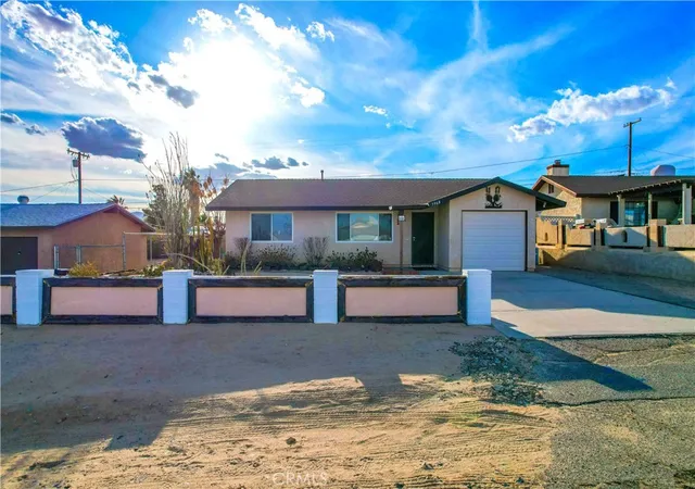 Homes for sale in 29 Palms, CA | 5968 Mariposa Ave, 29 Palms, CA 92277 | MLS# JT26085421