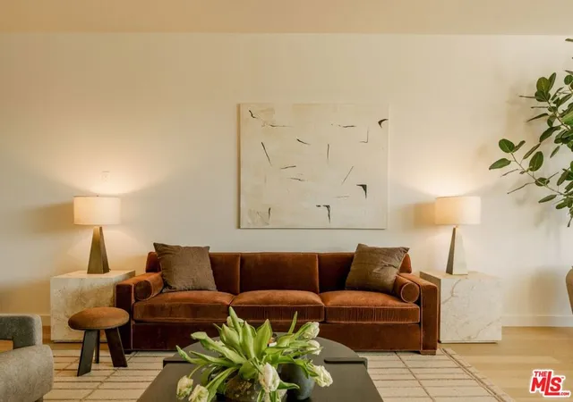3rd image of 702 N Doheny Dr #TH12, West Hollywood, CA 90069 | MLS# 26740087