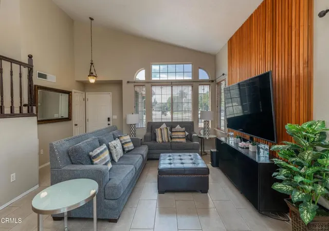 Photo 3 of Single family home for sale at 3700 Tracey Ct, Bakersfield, CA 93311 | MLS# V1-35913 | Listing updated on 2026-06-26