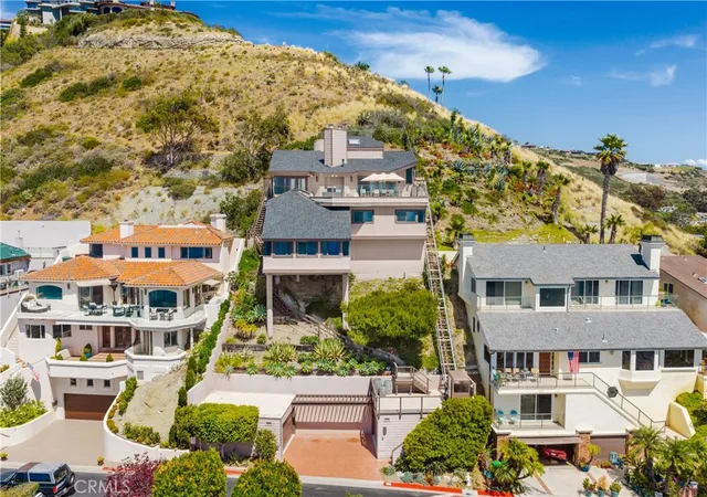 Homes for sale in Laguna Beach, CA | 15 N Vista De Catalina, Laguna Beach, CA 92651 | MLS# LG26083930