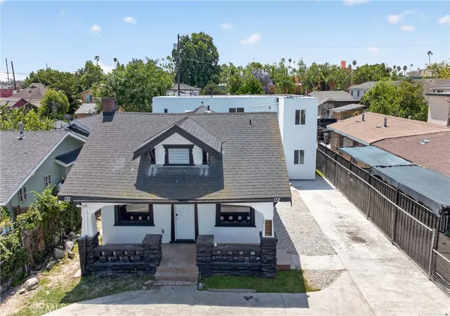 1st image of 132 W 74th, Los Angeles, CA 90003 | MLS# DW26085497