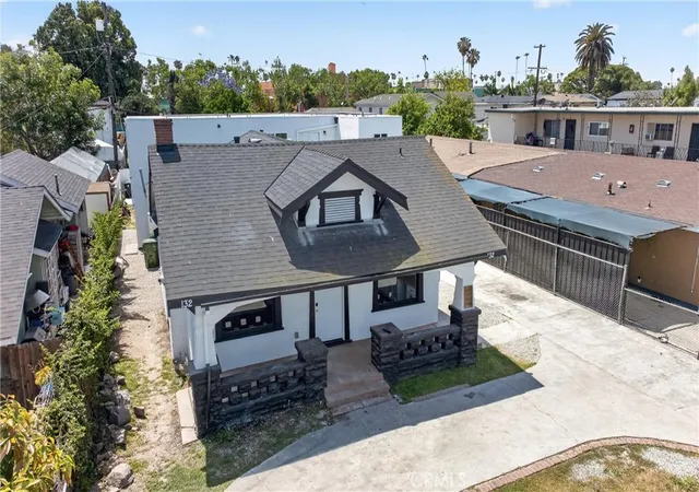 2nd image of 132 W 74th, Los Angeles, CA 90003 | MLS# DW26085497
