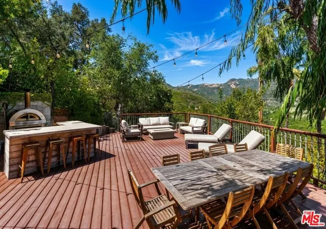 1st image of 26232 Idlewild Wy, Malibu, CA 90265 | MLS# 26753451