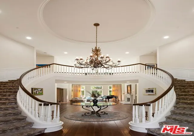 Photo 3 of Single family home for sale at 19134 Briarfield Way, Tarzana, CA 91356 | MLS# 26727335 | Listing updated on 2026-09-12