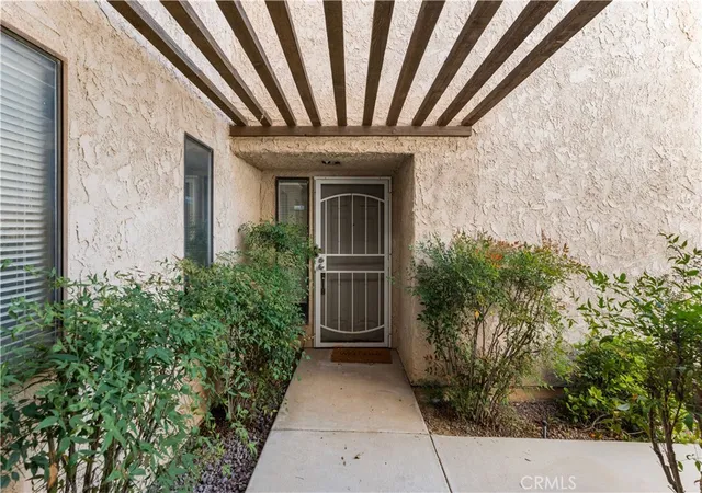 1st image of 422 W Avenue J5 #32, Lancaster, CA 93534 | MLS# SR26085636