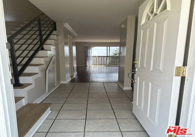 2nd image of 719 N Eucalyptus Ave #17A, Inglewood, CA 90302 | MLS# 26757459