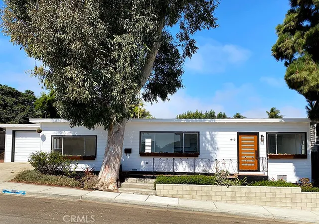 Photo 1 of Sale Pending at 919 N Herrin St, Manhattan Beach, CA 90266 | MLS# SB26068227 | Listing updated on 2026-05-08