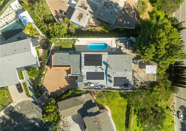 5th image of 16015 Jeanne Ln, Encino, CA 91436 | MLS# SR26085302