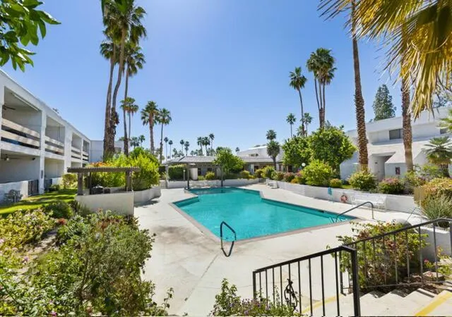 Homes for sale in Palm Springs, CA | 5301 E Waverly Drive, Palm Springs, CA 92264 | Houzeo