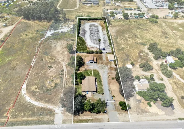 Photo 3 of Sale Pending at 33255 Zeiders, Menifee, CA 92584 | MLS# SW26086076 | Listing updated on 2026-09-24