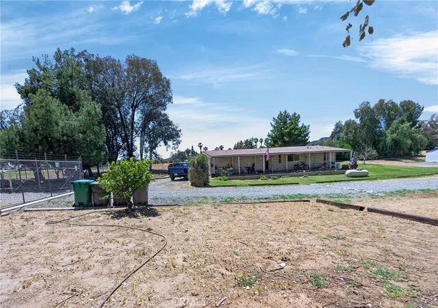 Photo 4 of Sale Pending at 33255 Zeiders, Menifee, CA 92584 | MLS# SW26086076 | Listing updated on 2026-09-24