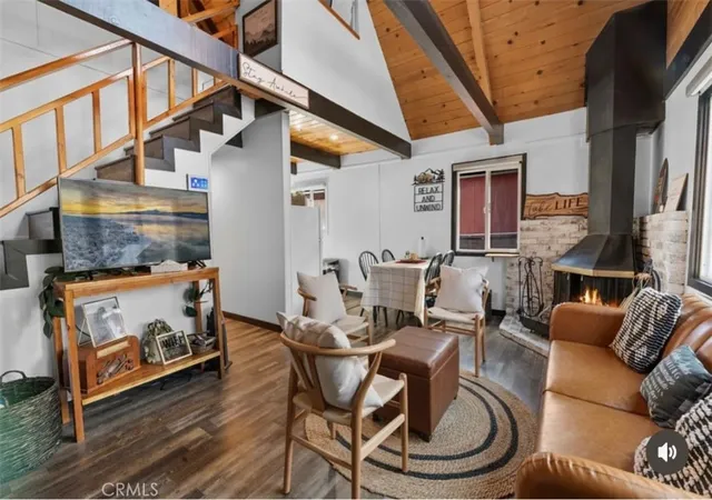 Photo 3 of Single family home for sale at 187 Los Angeles Ave, Sugarloaf, CA 92386 | MLS# DW26085846 | Listing updated on 2026-10-05