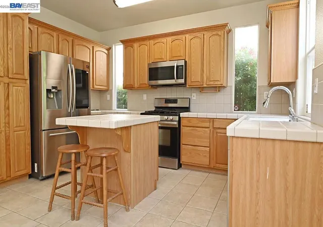 Homes for sale in Brentwood, CA | 142 Wexford St, Brentwood, CA 94513 | MLS# 41131739