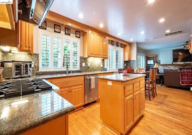 3rd image of 2214 Peyton Ct, Antioch, CA 94509 | MLS# 41131745