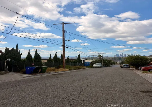 4th image of 621 Etta St, Mount Washington, CA 90065 | MLS# GD26086271
