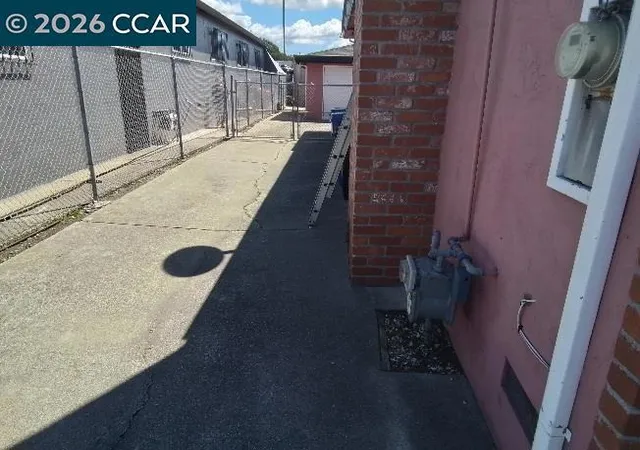 3rd image of 1872 16Th Street, San Pablo, CA 94806 | MLS# 41131752