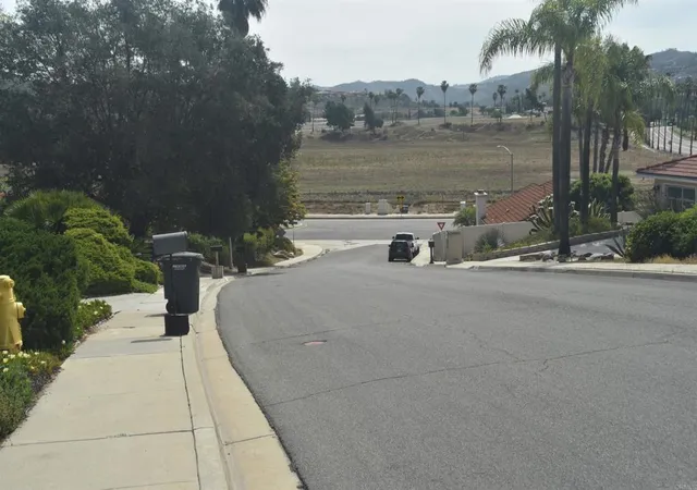 Homes for sale in Bonsall, CA | 5436 Fairgreen Wy, Bonsall, CA 92003 | MLS# NDP2603821