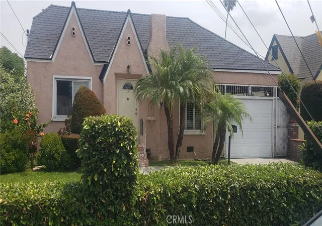 Photo 1 of Single family home for sale at 420 S Pearl, Compton, CA 90221 | MLS# IV26085390 | Listing updated on 2026-06-11