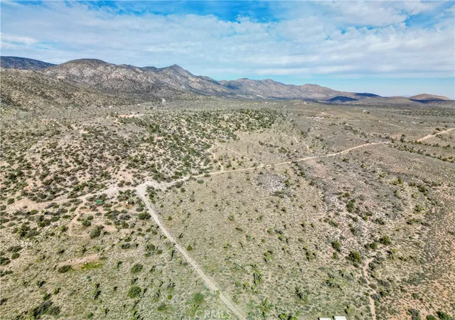 33rd image of 27 Vista Rd, Pioneertown, CA 92356 | MLS# JT26086481