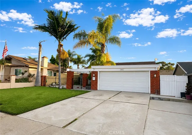 Photo 2 of Single family home for sale at 26691 Calle Ultima, Capistrano Beach, CA 92624 | MLS# PW26086480 | Listing updated on 2026-10-05