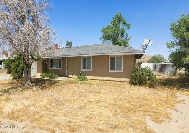 2nd image of 15707 Lanfair Ave, Lancaster, CA 93535 | MLS# 226001828