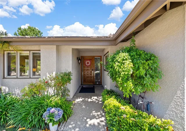 Homes for sale in Murrieta, CA | 38335 Oaktree, Murrieta, CA 92562 | MLS# SW26086562