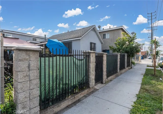 2nd image of 6118 S Main, Los Angeles, CA 90003 | MLS# PW26086737